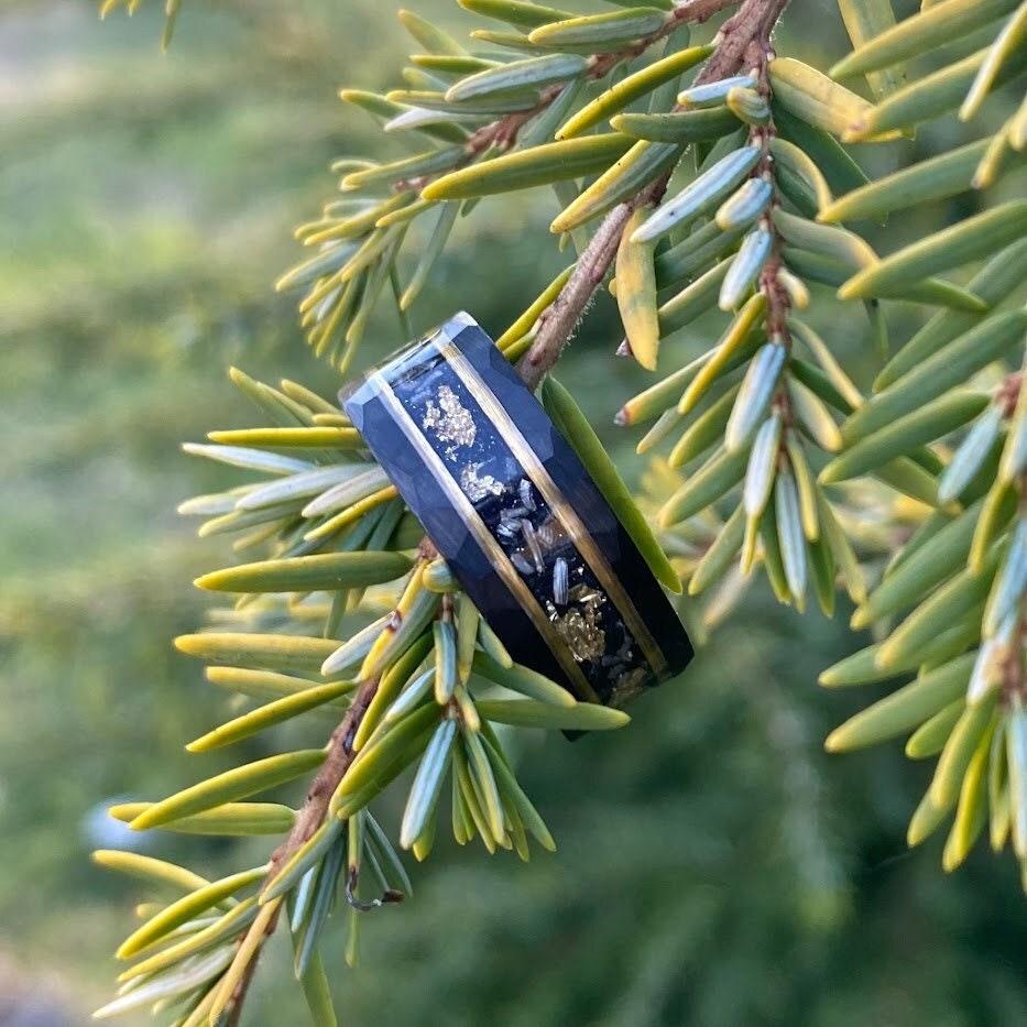 Gold and Meteorite Men's Wedding Band in a hammered Tungsten Core