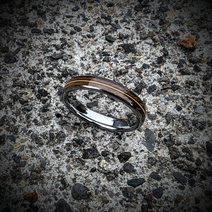 The Guitarist - Women's Guitar String Ring