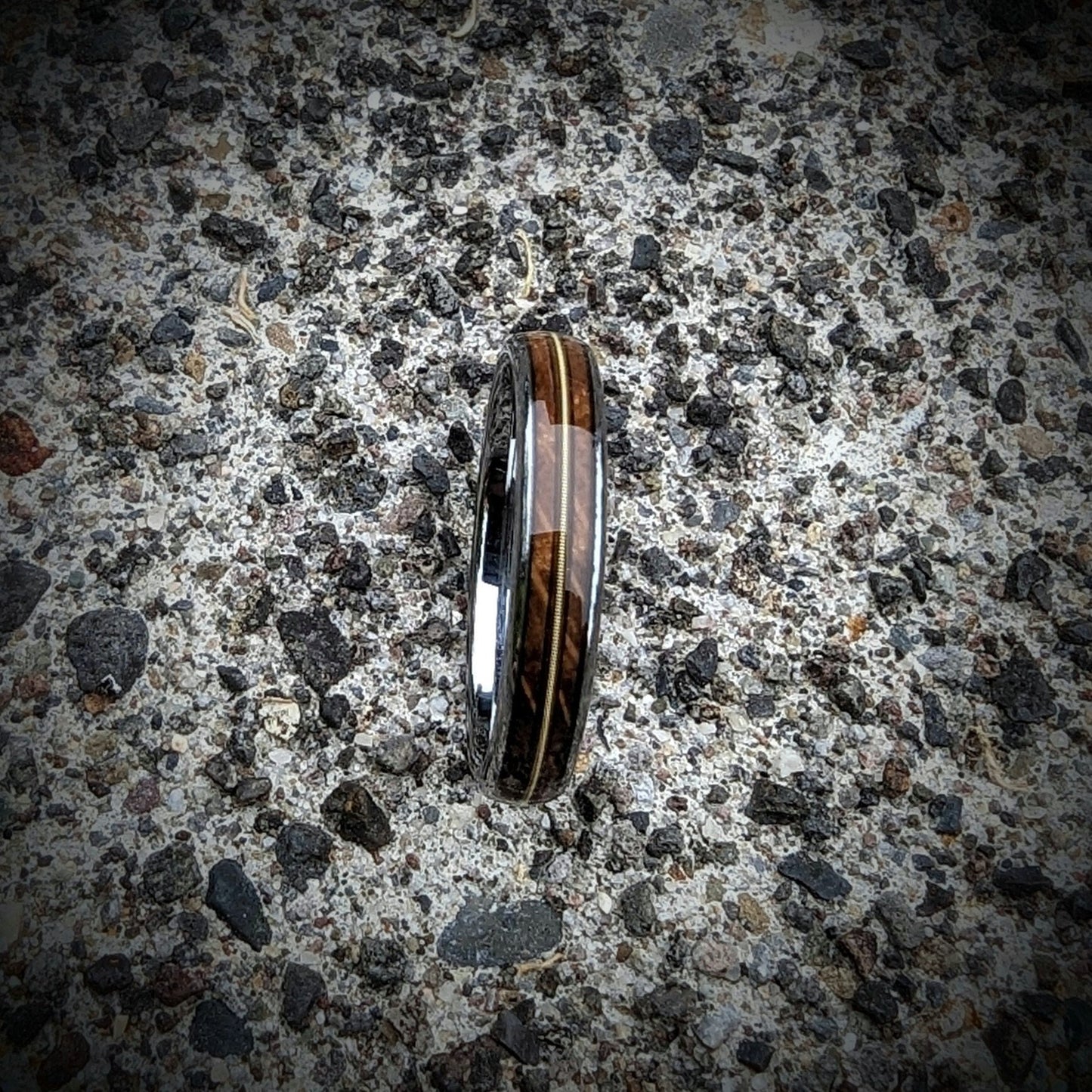 The Guitarist - Women's Guitar String Ring