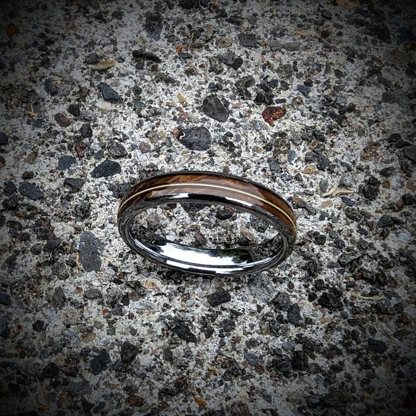 The Guitarist - Women's Guitar String Ring
