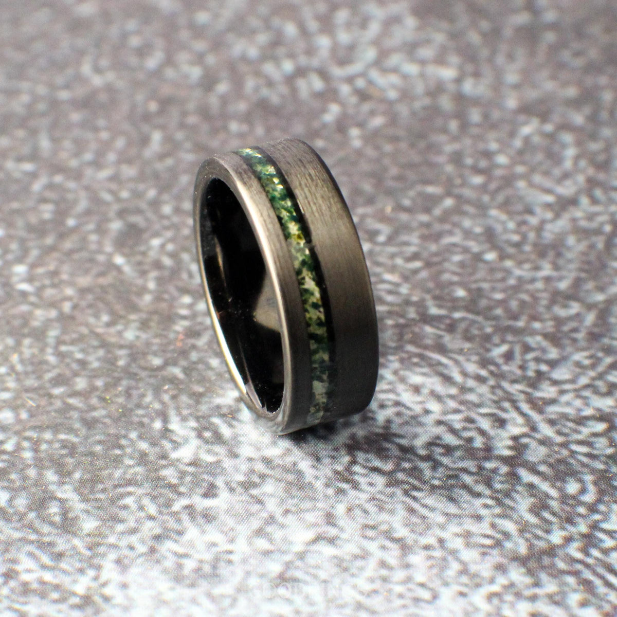Men's wedding ring with moss agate