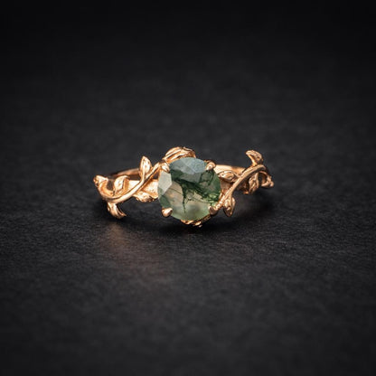 Female moss agate ring with 18K rose gold