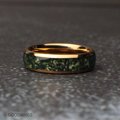 6mm wide moss agate ring laying flat