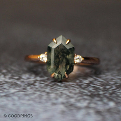 The Hollow Set – moss agate and whiskey barrel couples rings