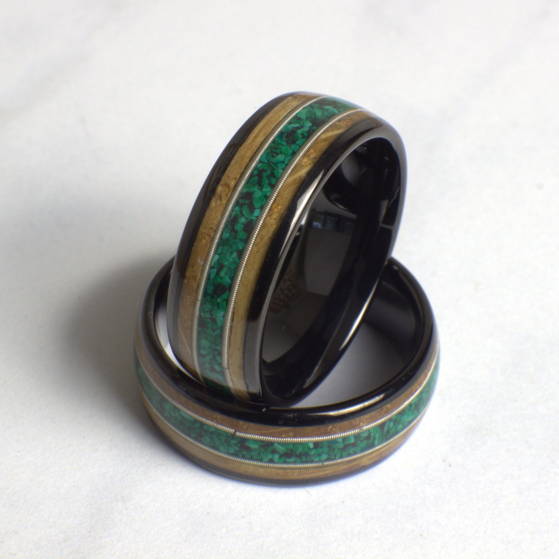 Guitar String Ring with whiskey barrel and malachite. Men&#39;s Guitar String Ring