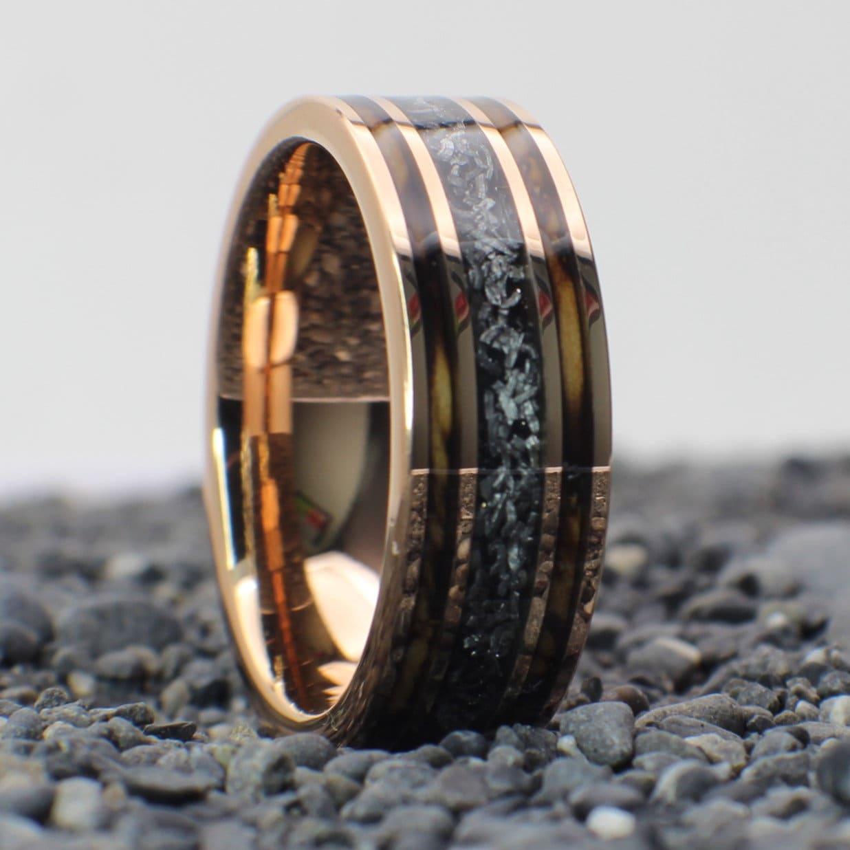 Men&#39;s Meteorite Wedding Band