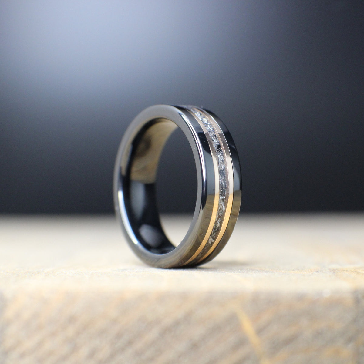 Gold ring with meteorite